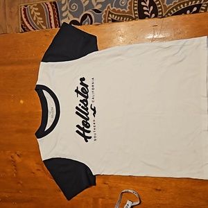 Hollister Navy Blue and White Shirt. Juniors size Small.
